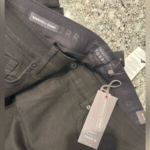 Size 18 Bombshell skinny black jeans, torrid NWT